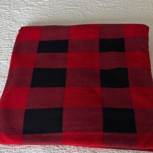 Plaid Red and Black Throw Blanket